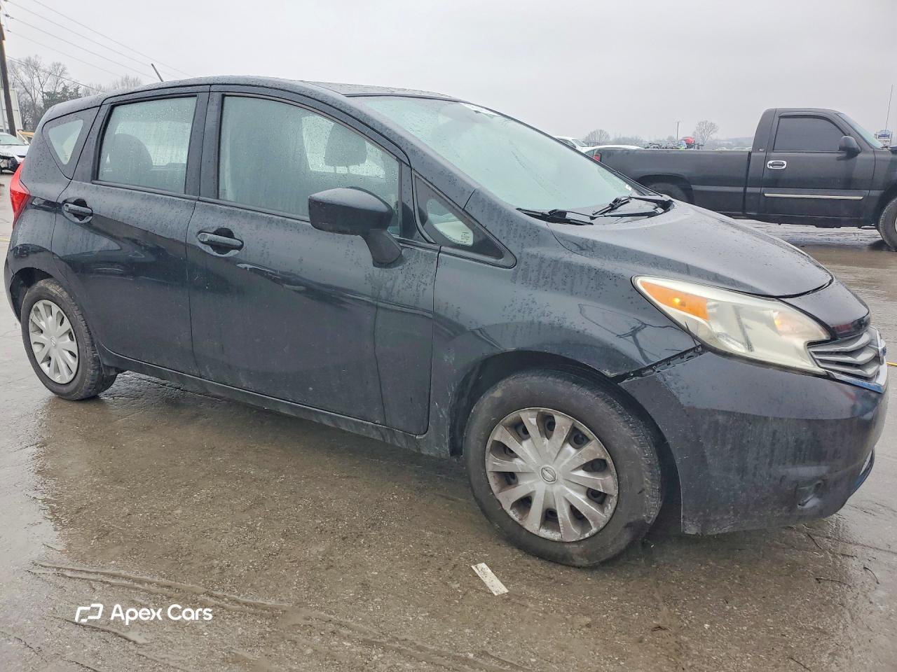 Versa 2016