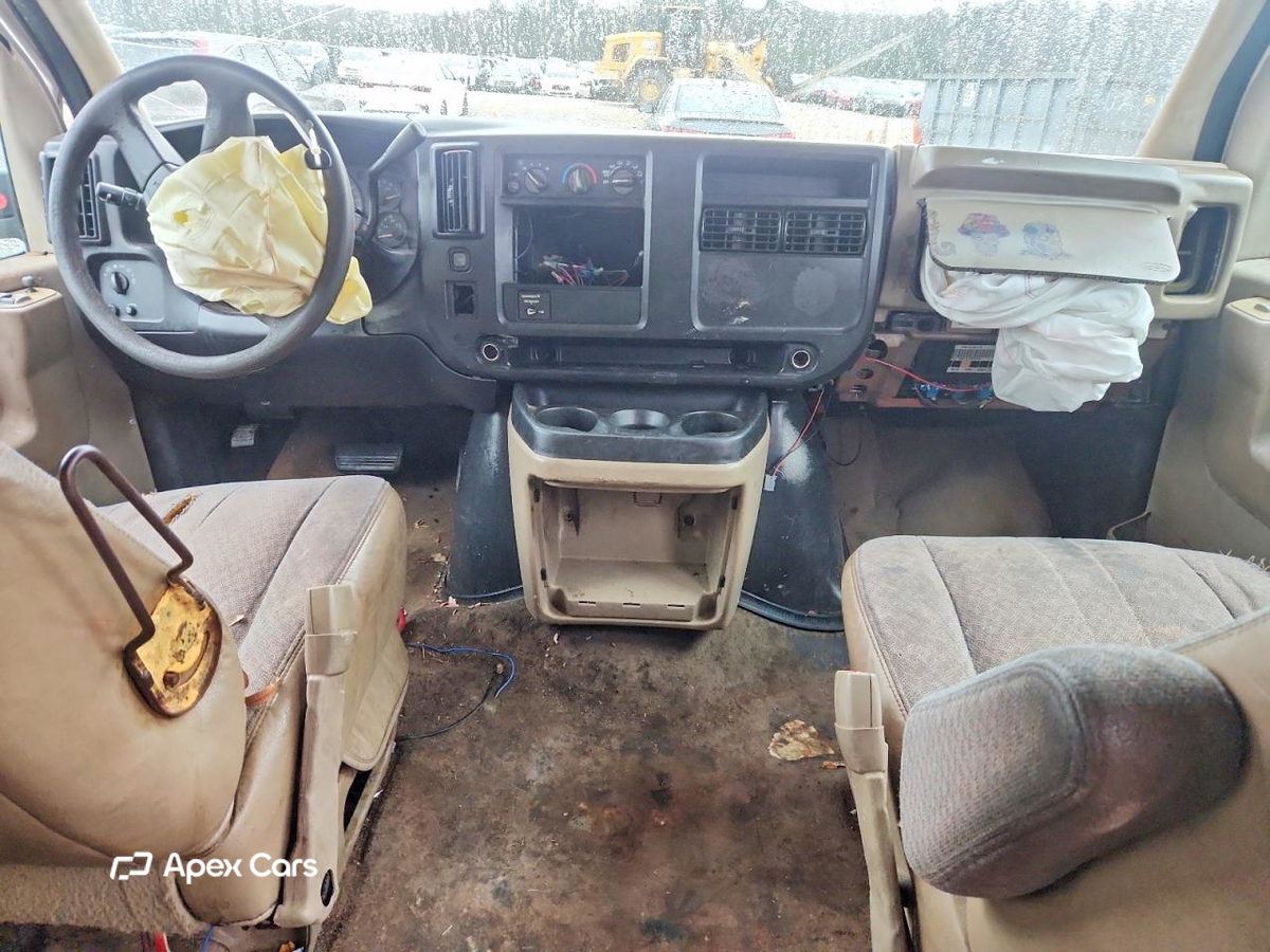 Chevrolet Express 2003