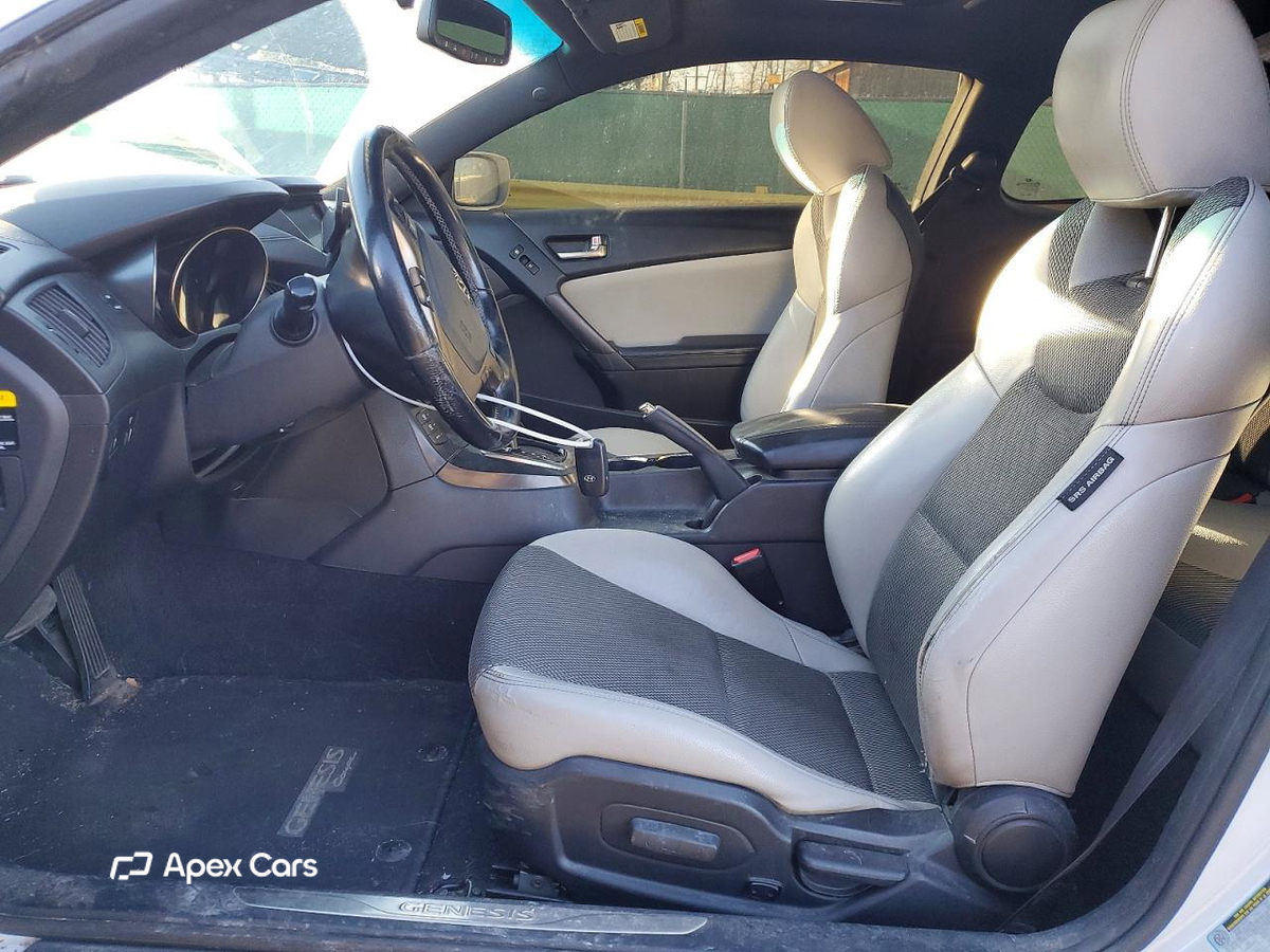 Hyundai Genesis 2013