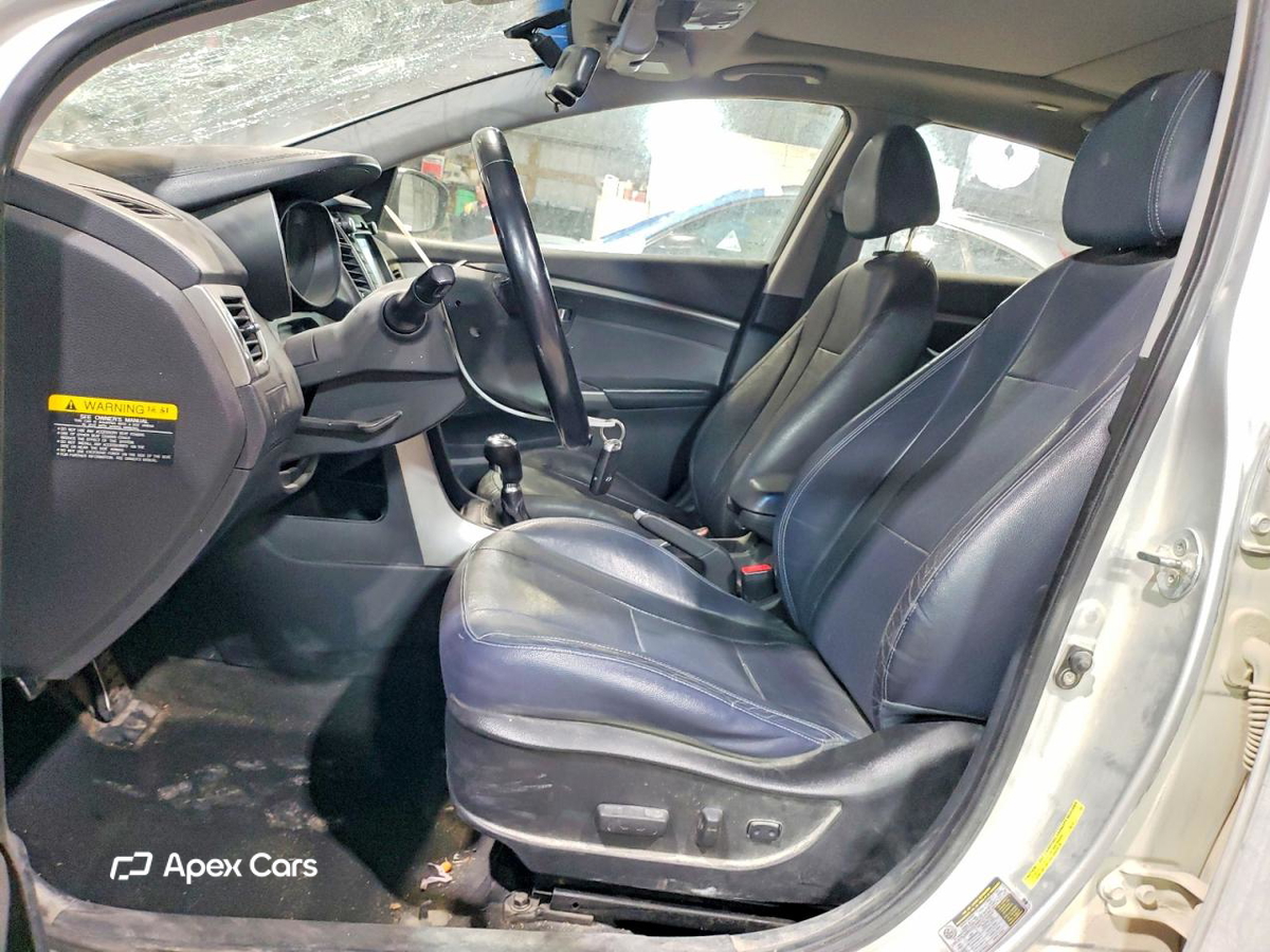 Hyundai Elantra 2013