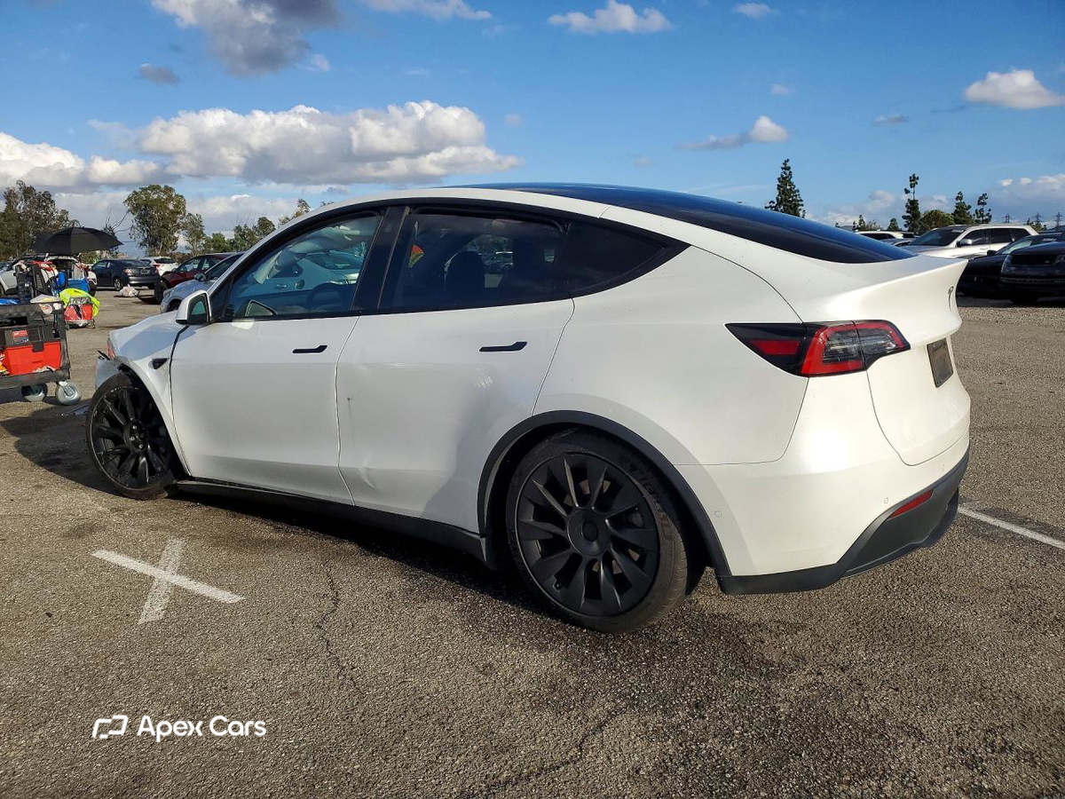 Tesla Model Y 2022