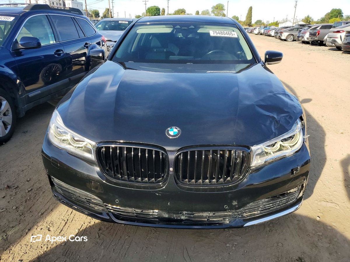 BMW Series 7 2016