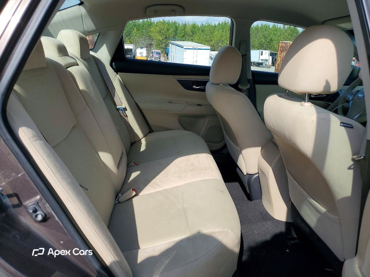 Nissan Altima 2015
