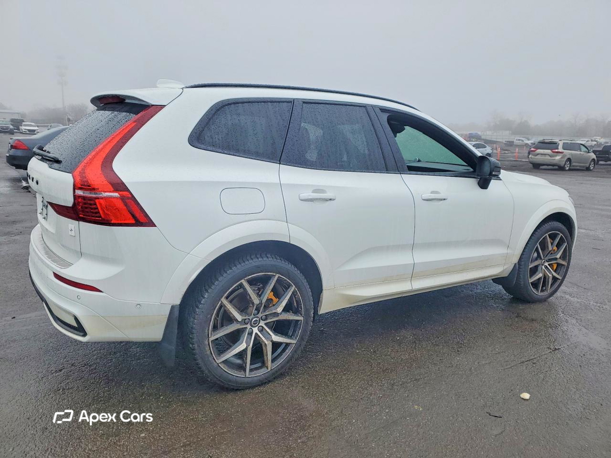 Volvo XC60 2022