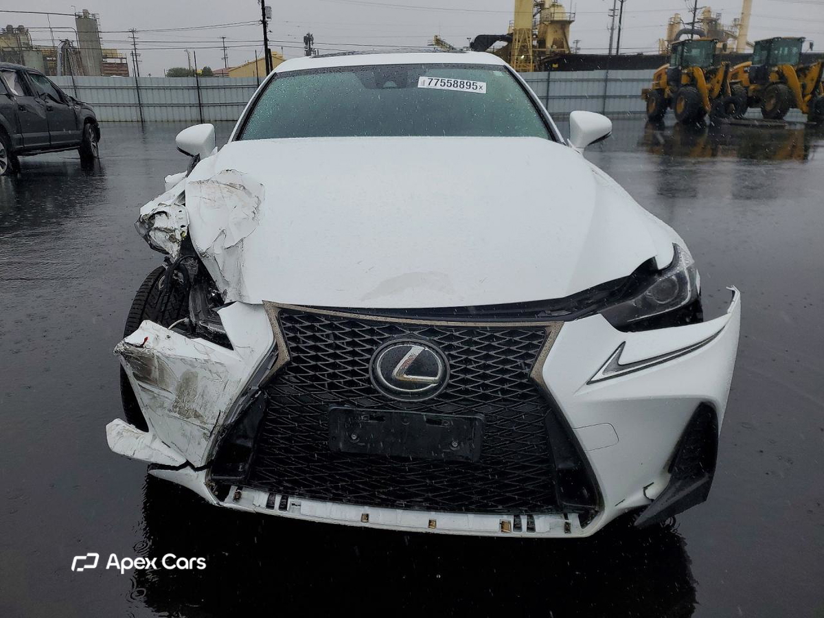 Lexus IS 2020