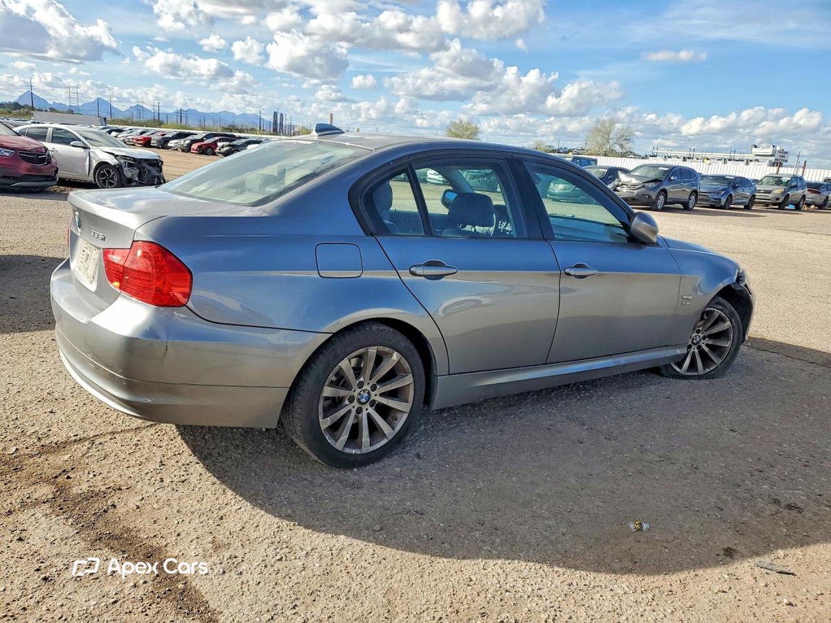 BMW Series 3 2011