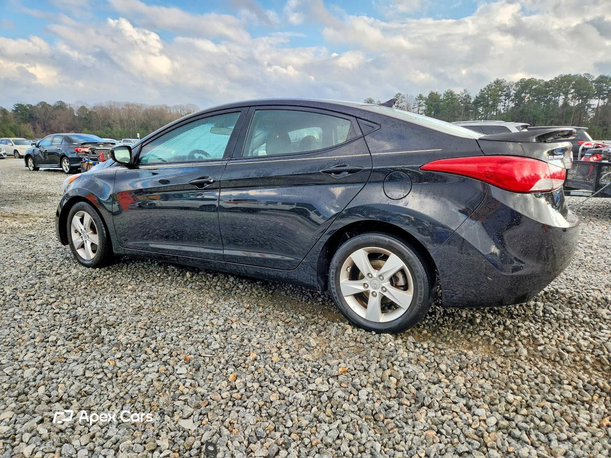 Hyundai Elantra 2013