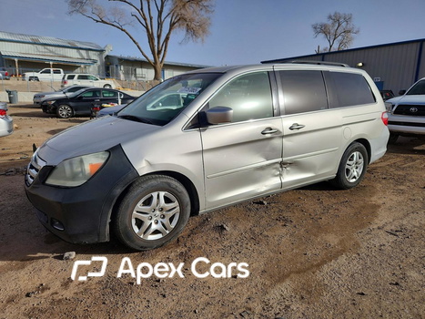 Honda Odyssey 2005 - Image 1 of 13