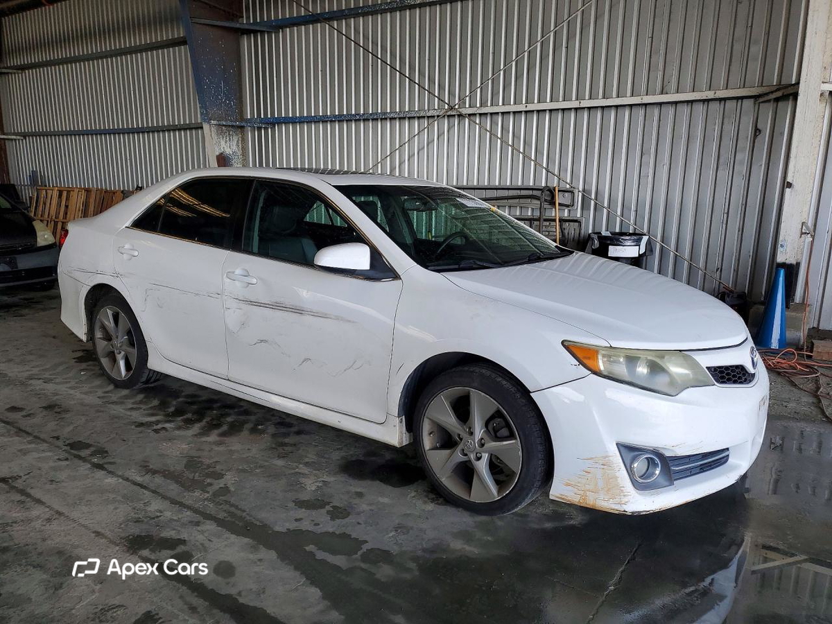 Toyota Camry 2012
