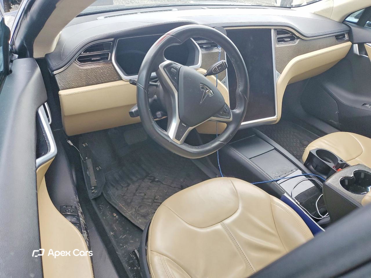 Tesla Model S 2013