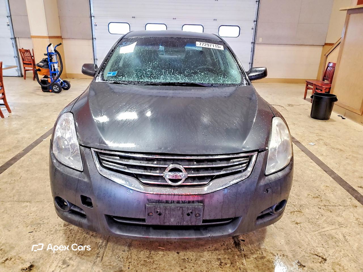 Nissan Altima 2011