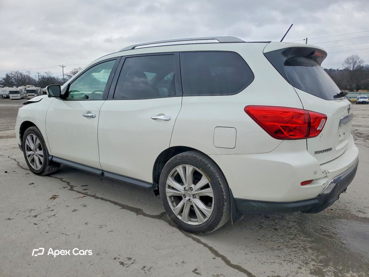 Nissan Pathfinder 2018