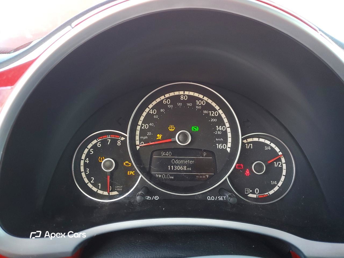 Volkswagen Beetle 2013