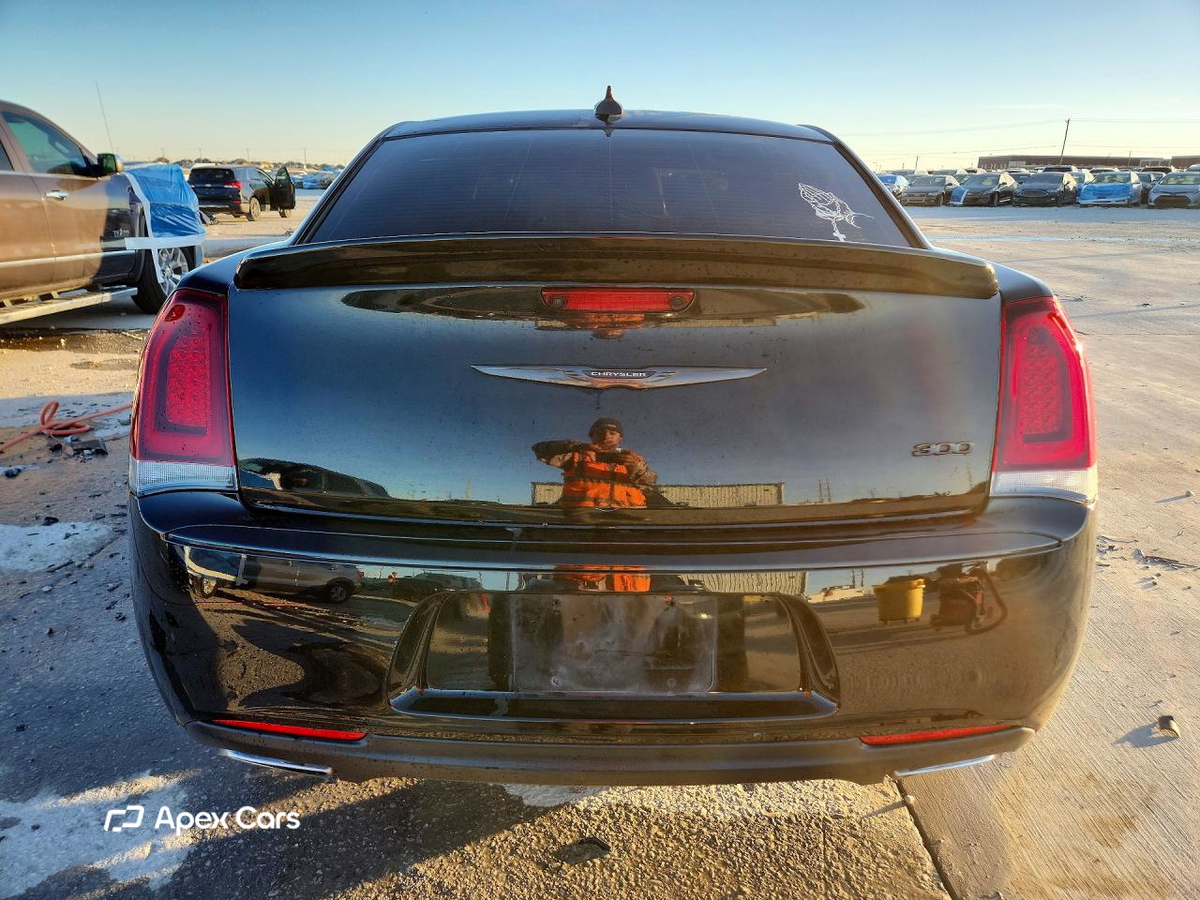 Chrysler 300 2023
