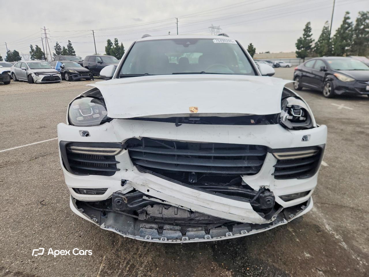 Porsche Cayenne 2016