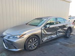 Lexus ES 2020