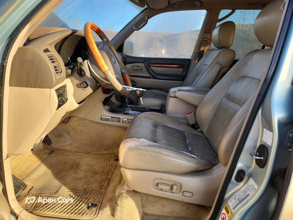 Lexus LX 2003