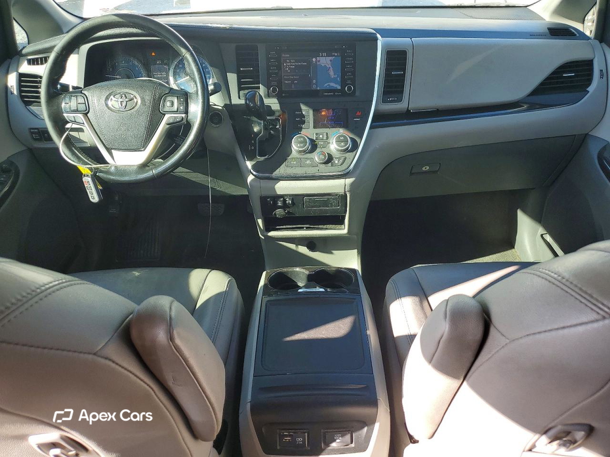 Toyota Sienna 2018