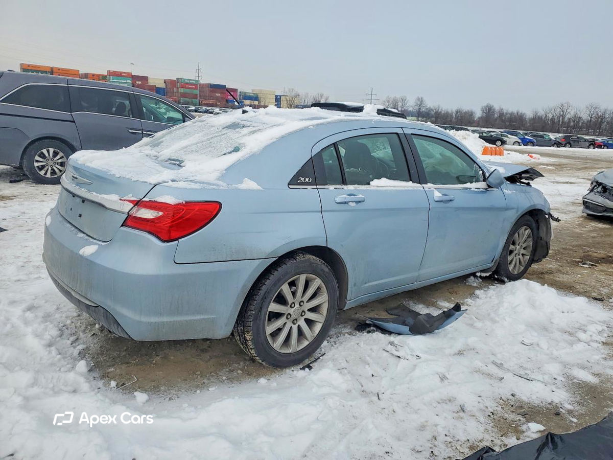 Chrysler 200 2013