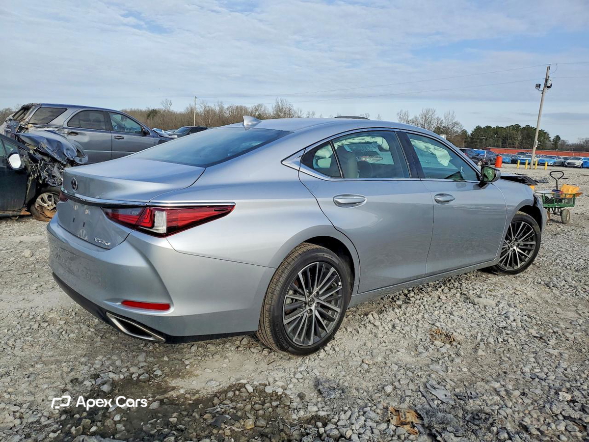 Lexus ES 2025