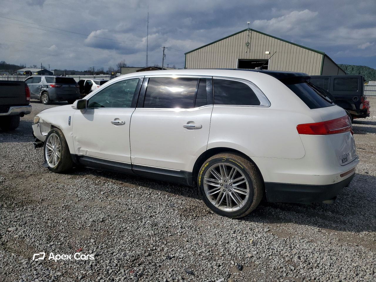 Lincoln MKT 2013