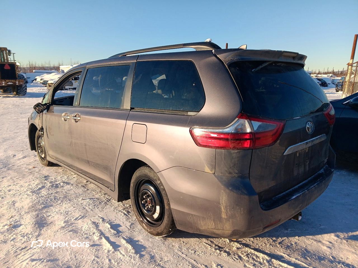 Toyota Sienna 2020
