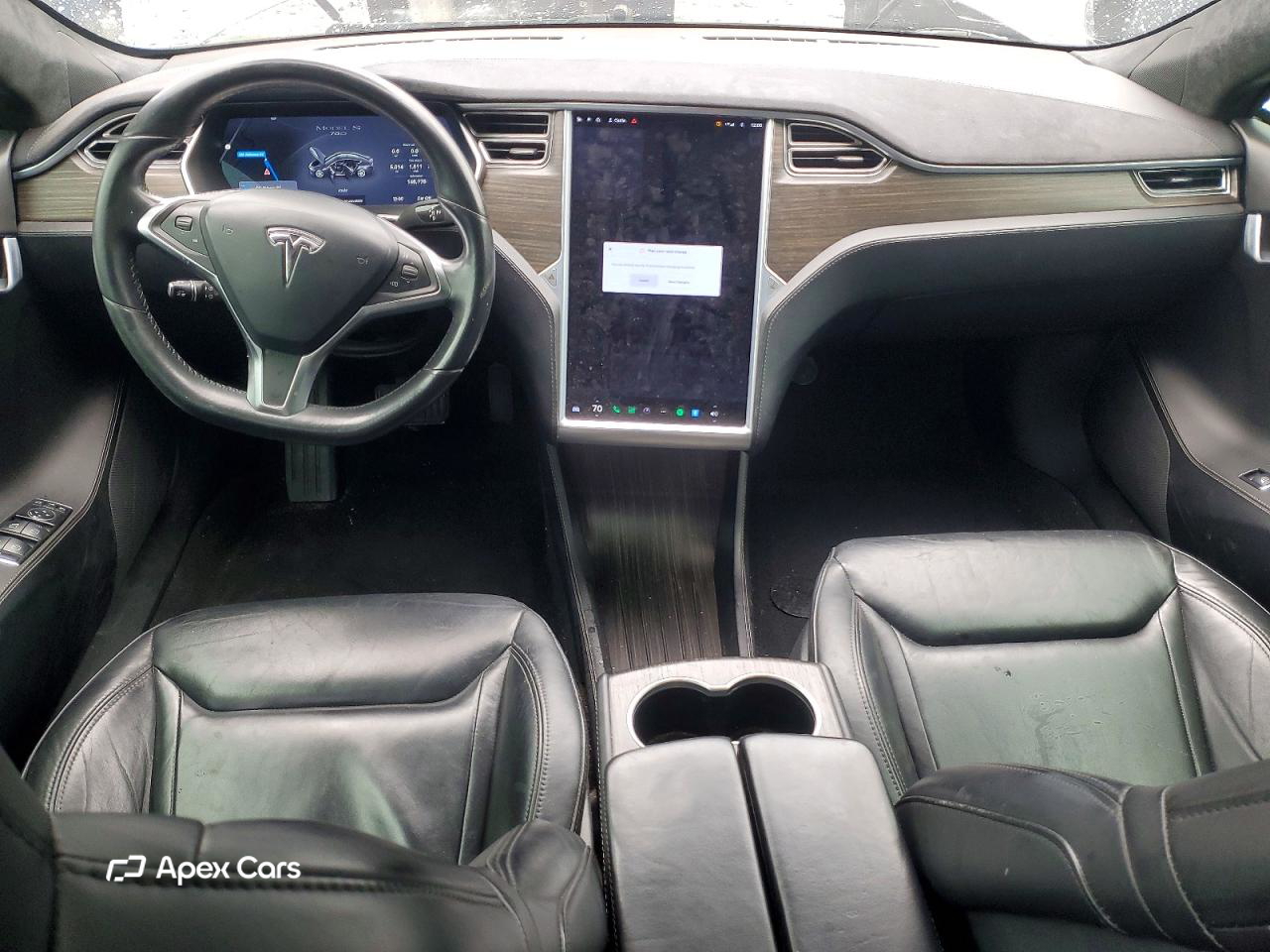 Tesla Model S 2015