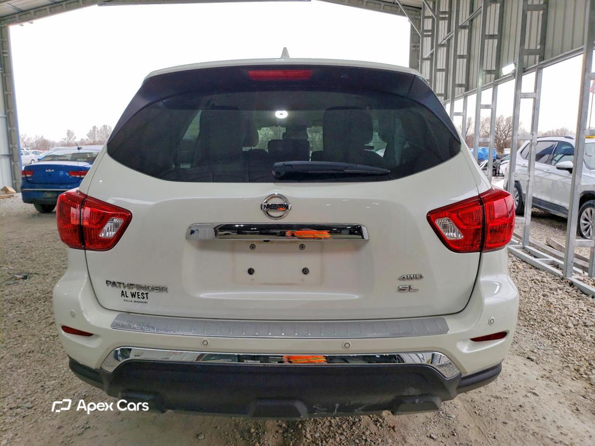 Nissan Pathfinder 2020
