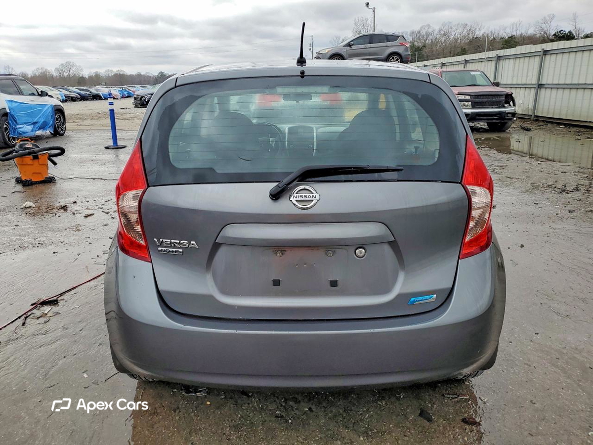 Nissan Versa 2016