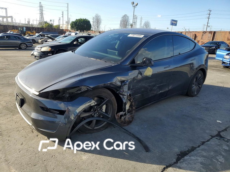 Tesla Model Y 2026 - Zdjęcie 1 z 13