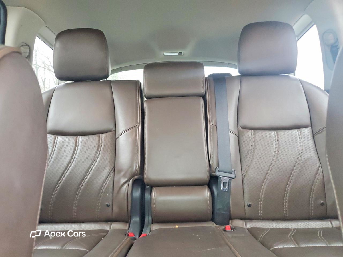Infiniti JX 2013
