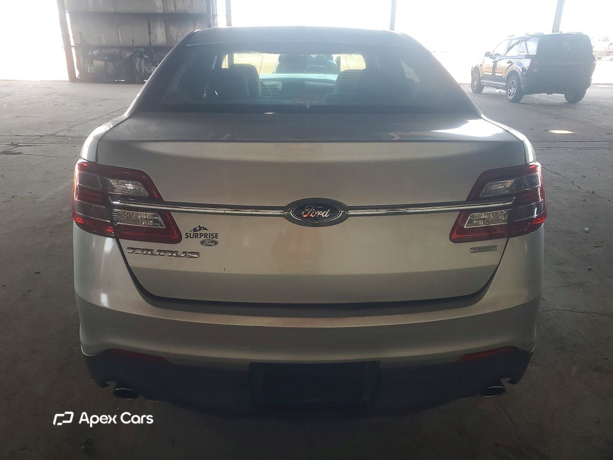 Ford Taurus 2015