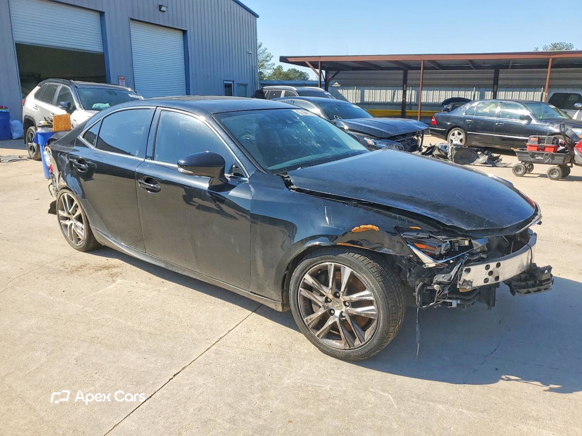 Lexus IS 2018