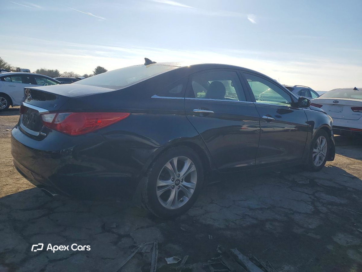Hyundai Sonata 2011