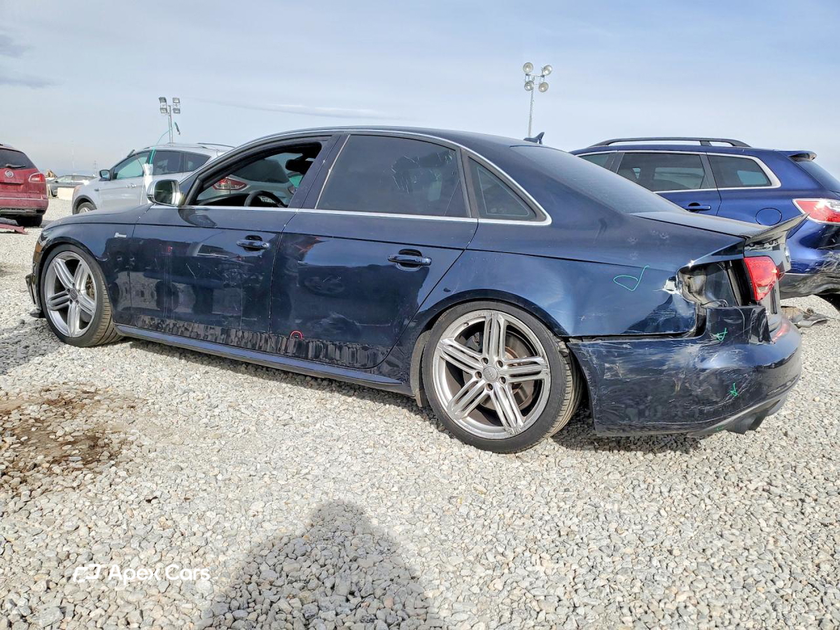 Audi RS4 2011
