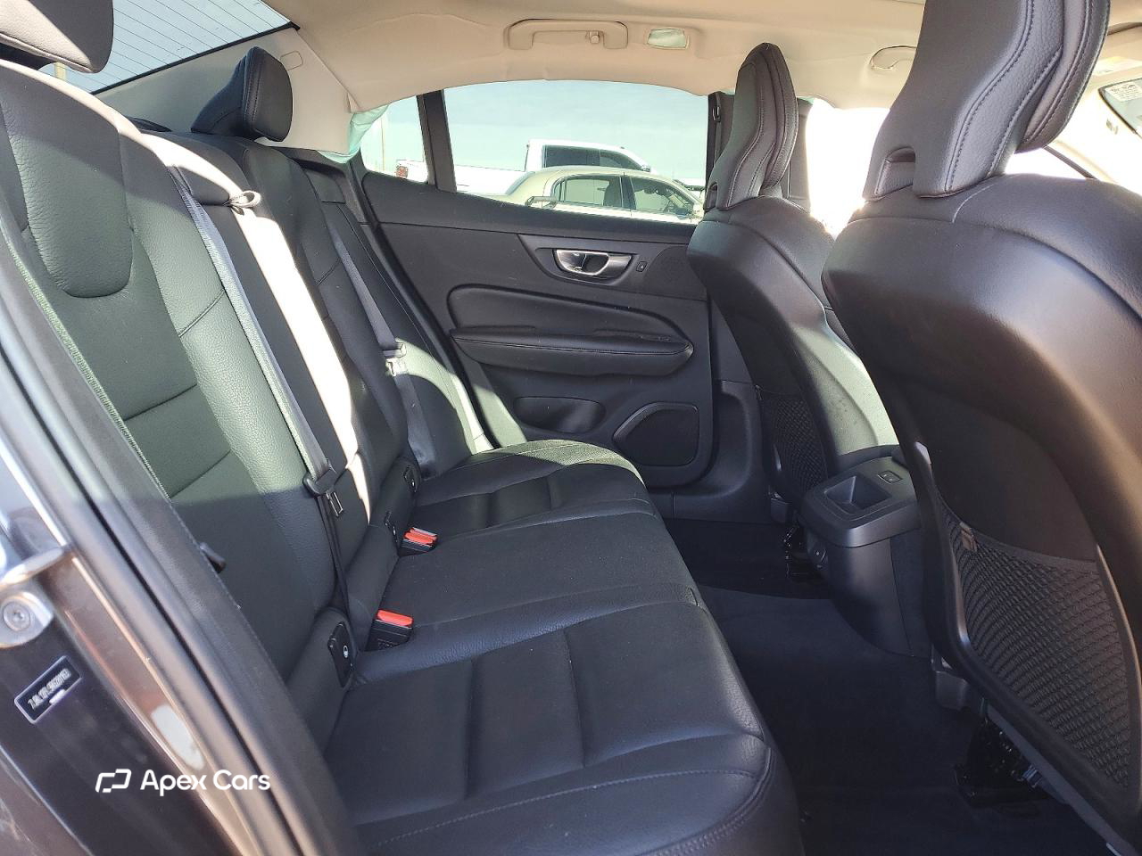 Volvo S60 2024