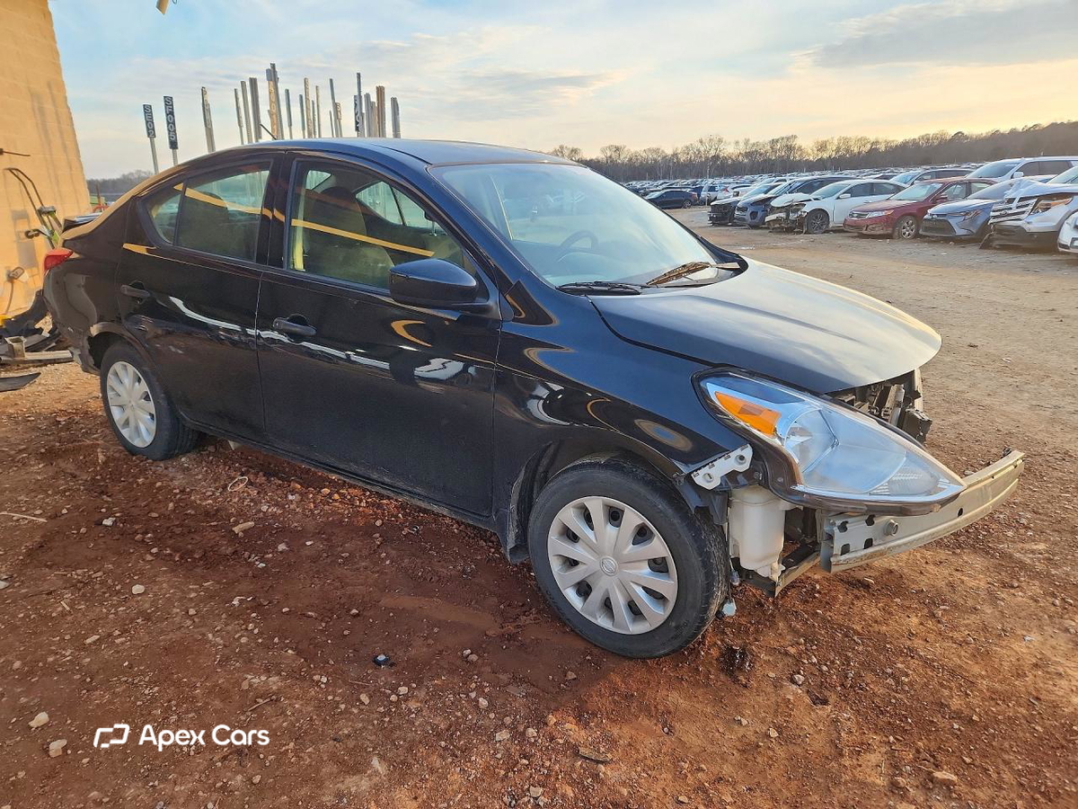 Nissan Versa 2019