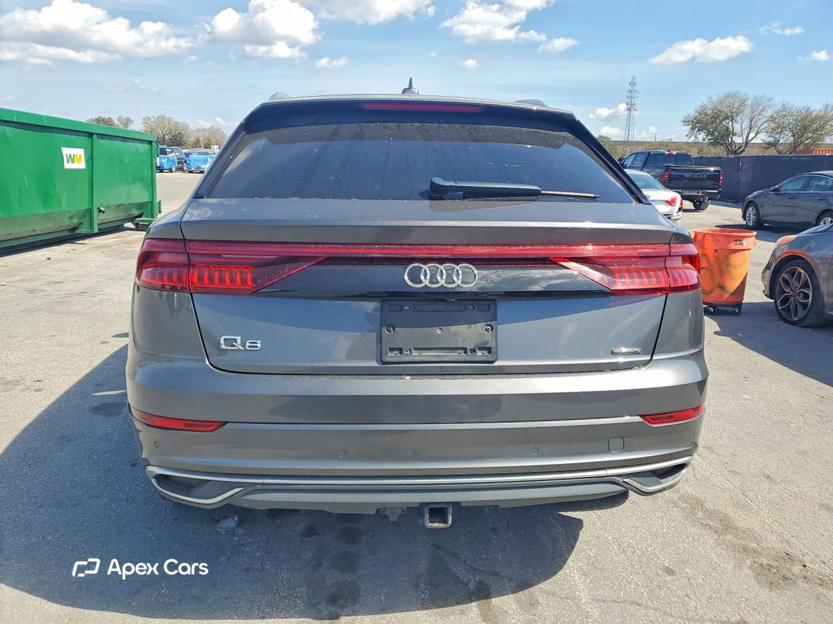 Audi Q8 2021
