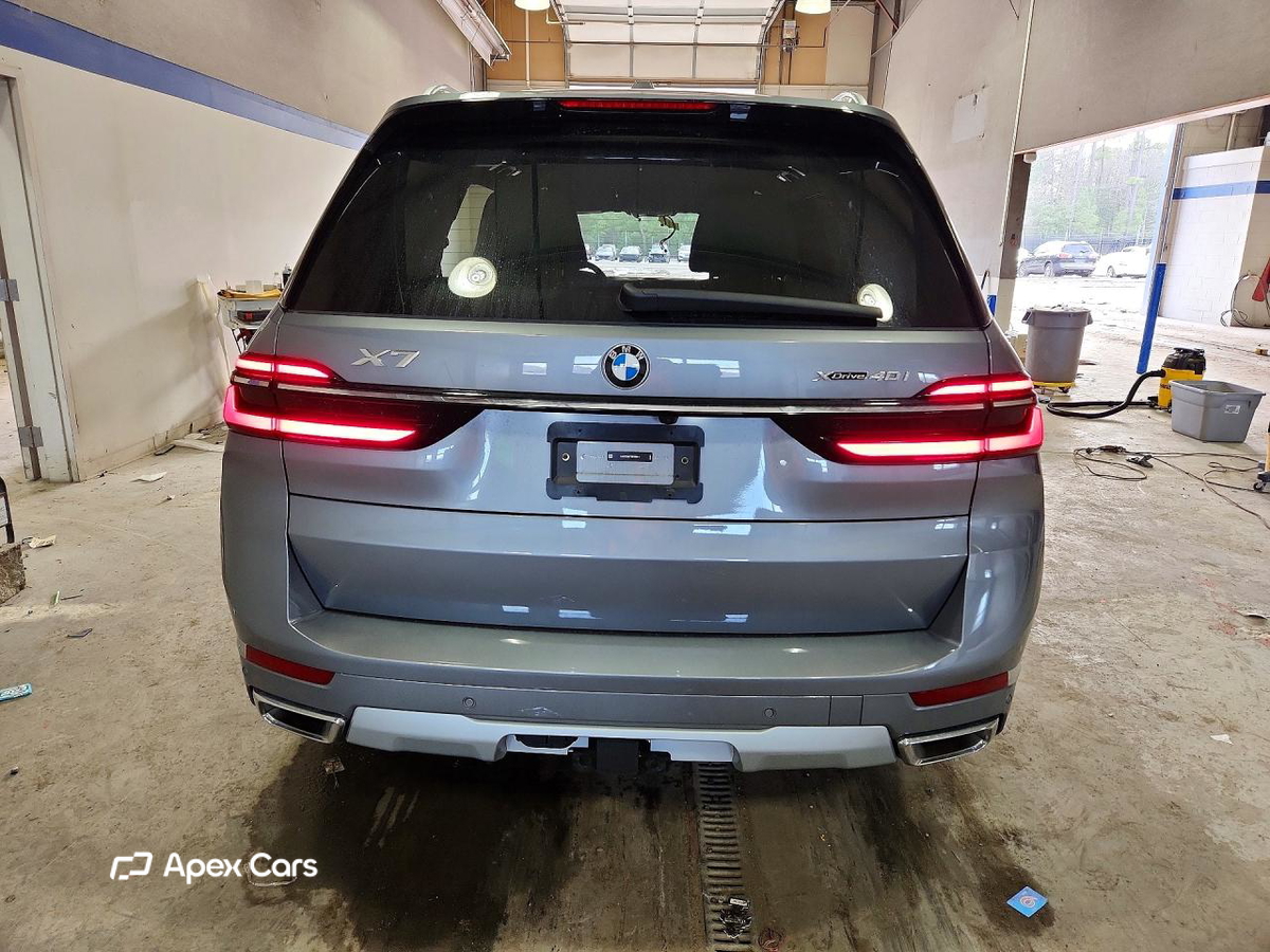 BMW X7 2025