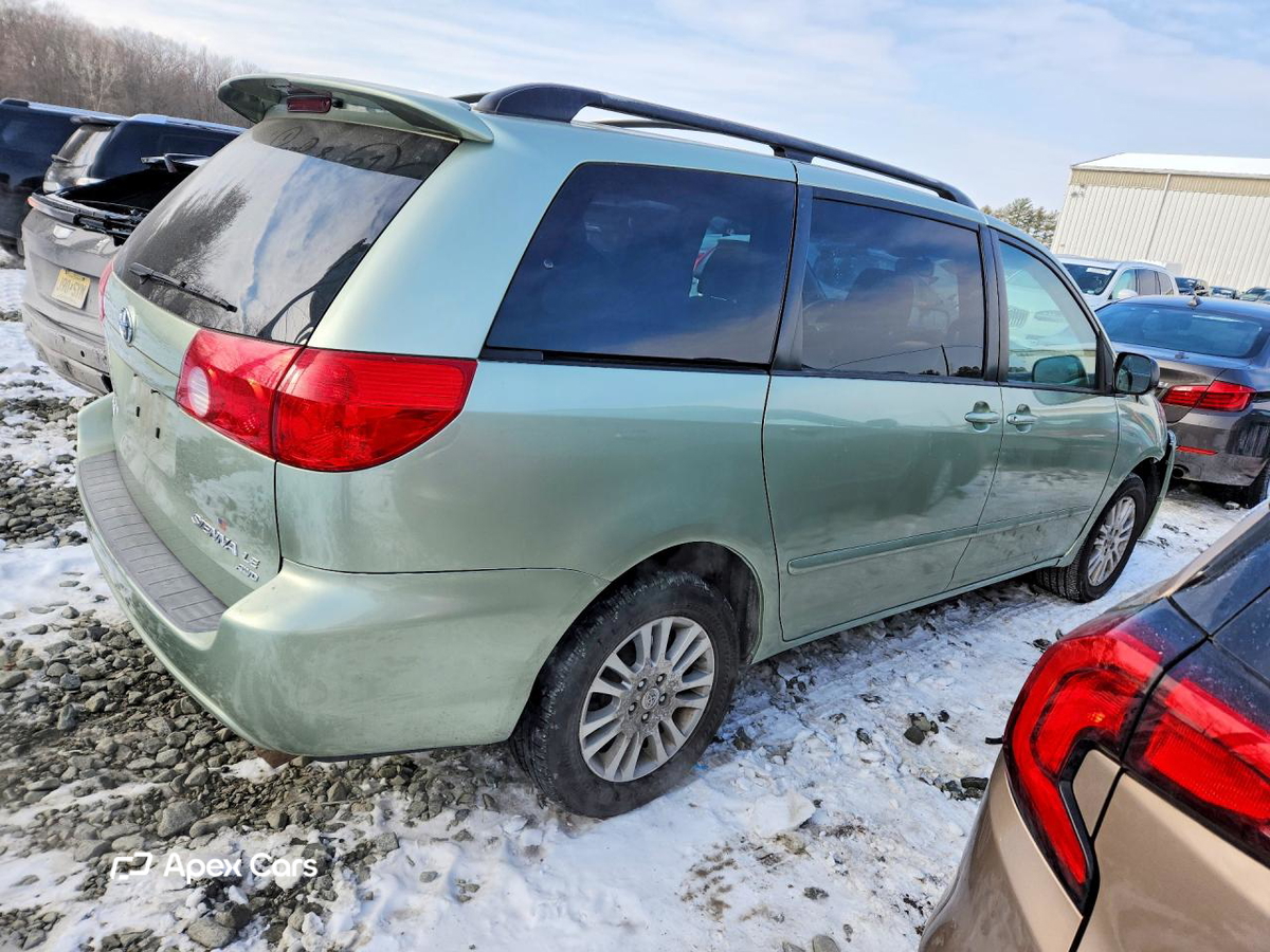 Toyota Sienna 2010