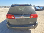 Toyota Sienna 2010