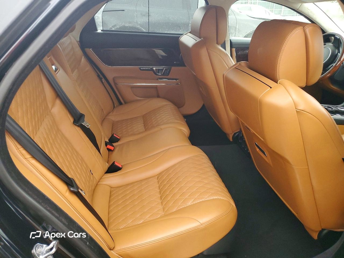 Jaguar XJ 2016