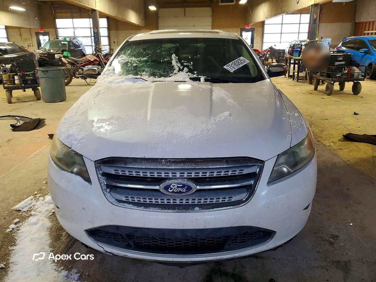 Ford Taurus 2011