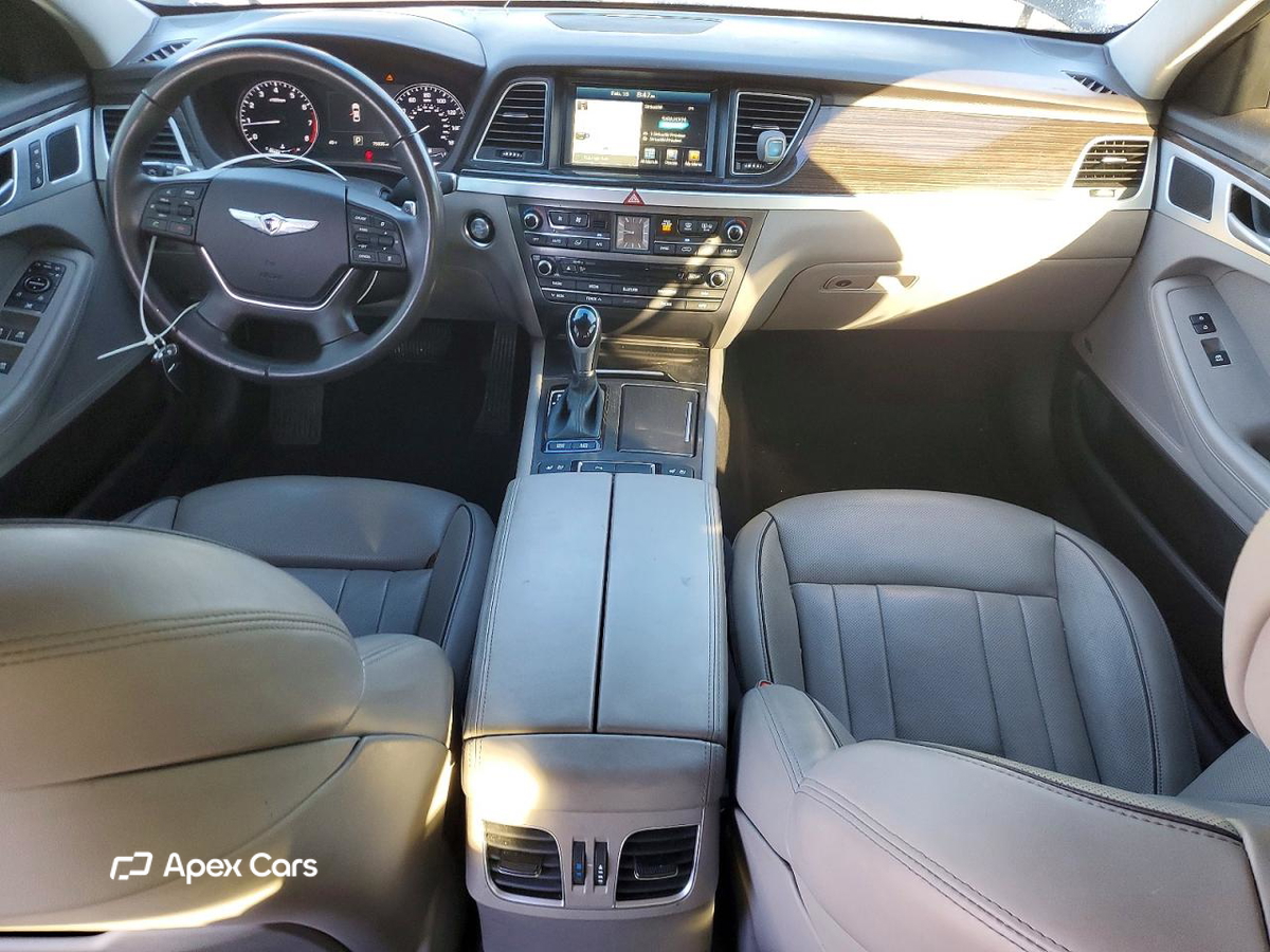 Hyundai Genesis 2015