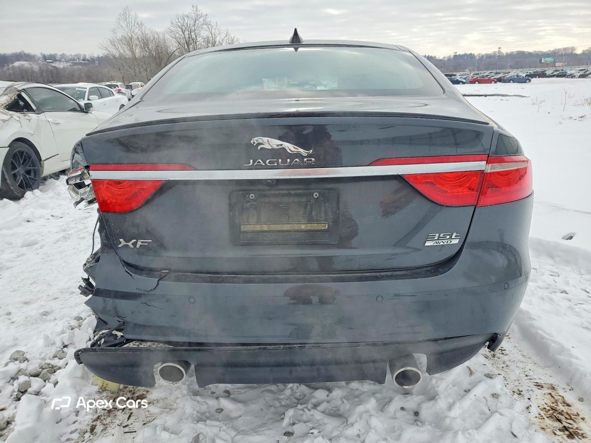Jaguar XF 2016