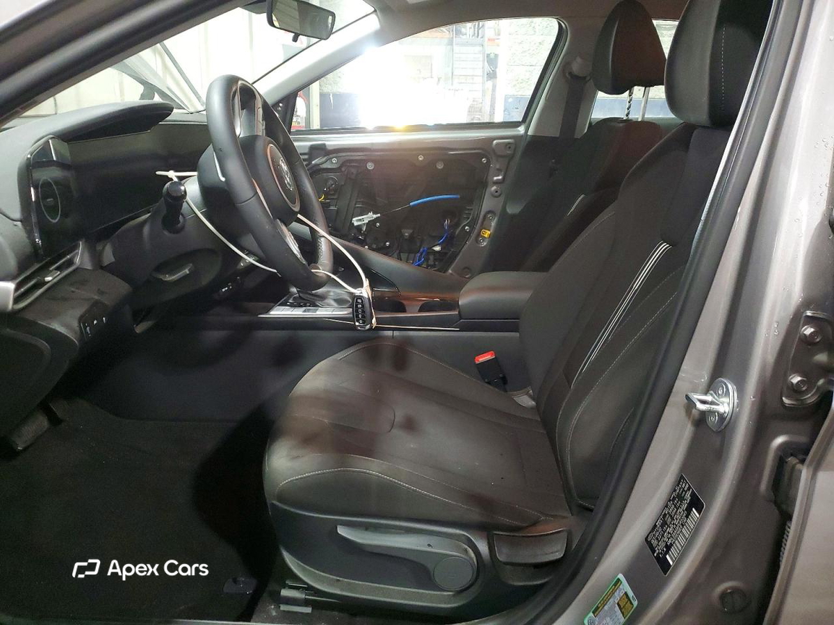 Hyundai Elantra 2023