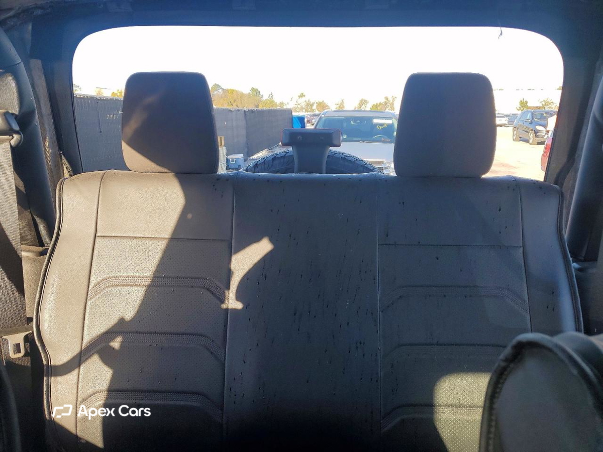 Jeep Wrangler 2011