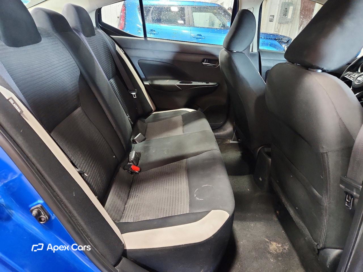 Nissan Versa 2021