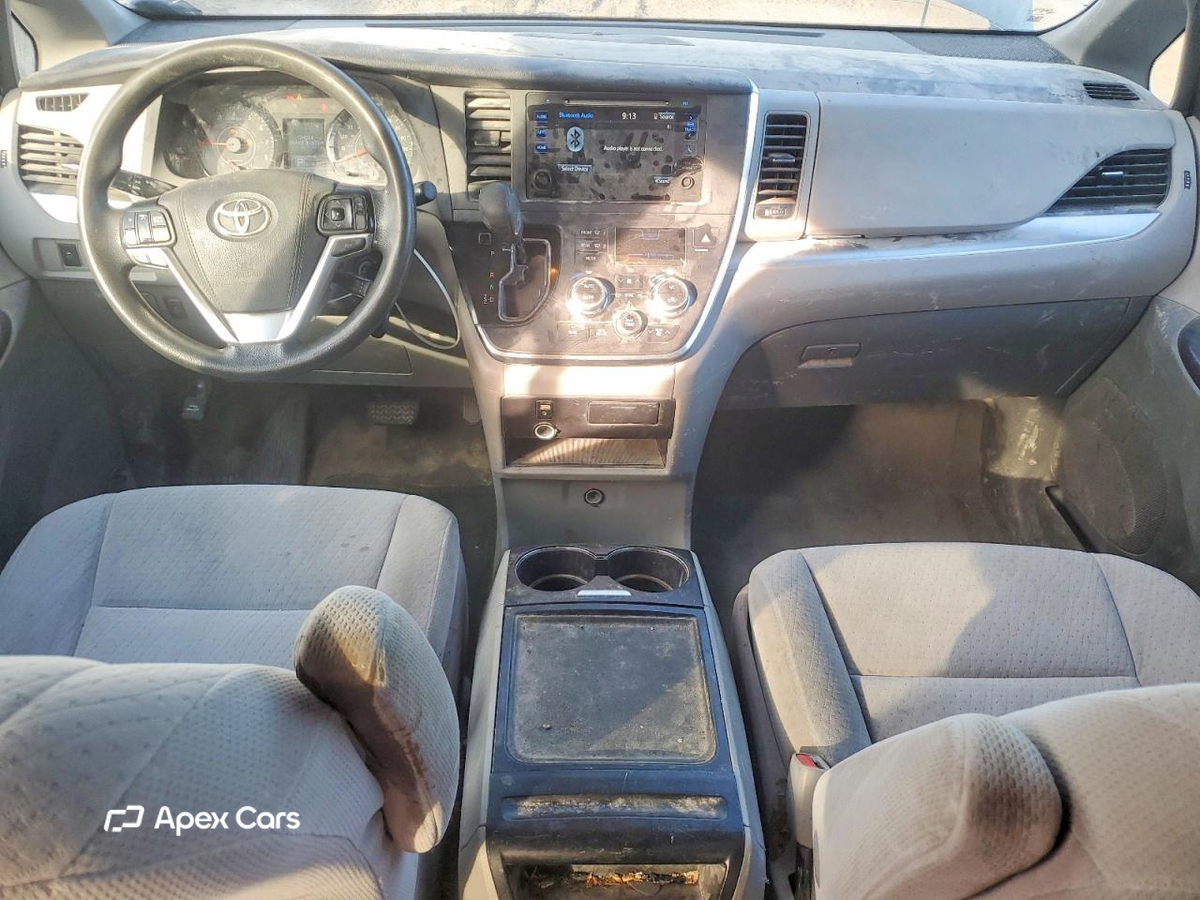 Toyota Sienna 2015