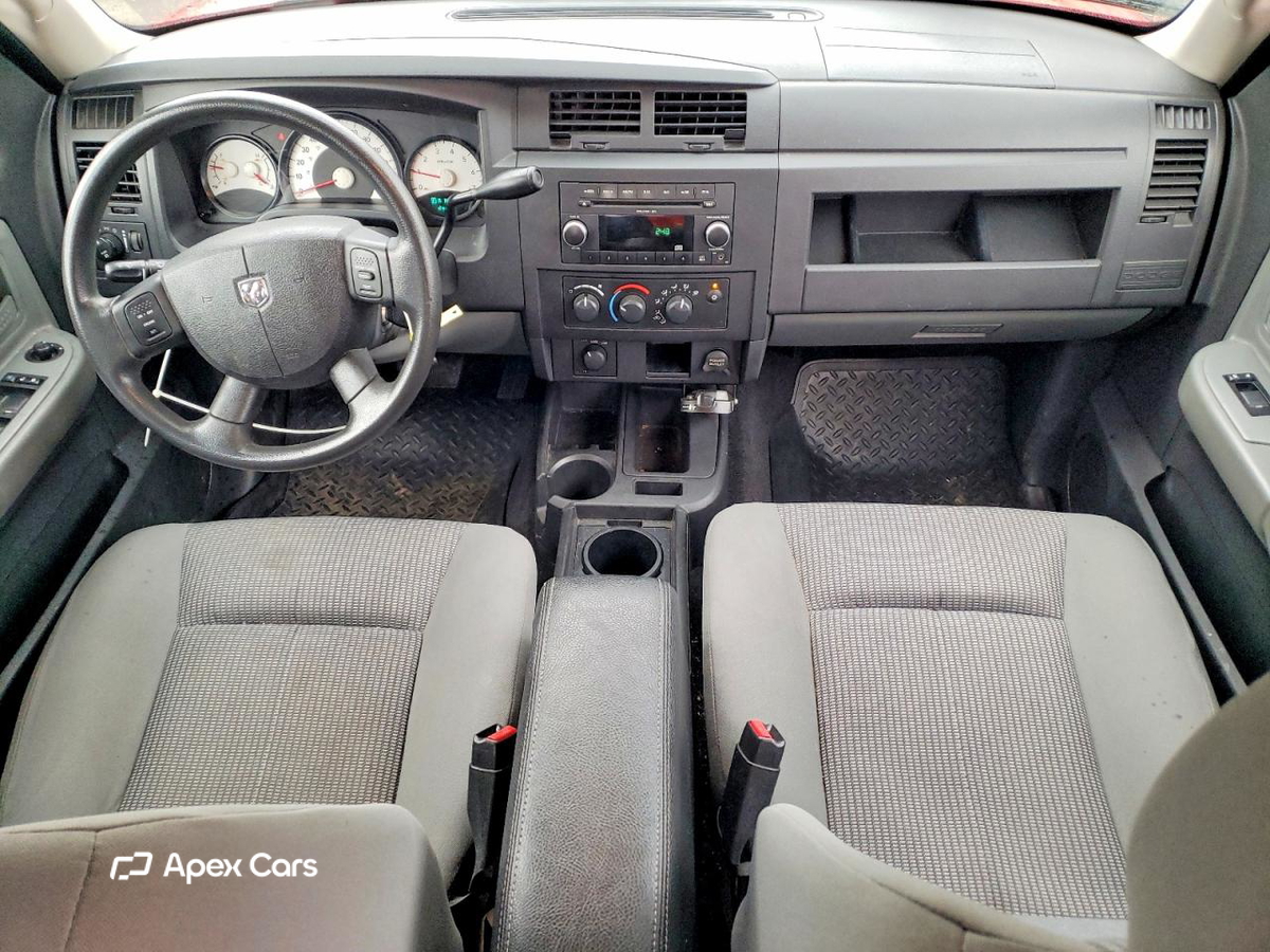 Dodge Dakota 2011